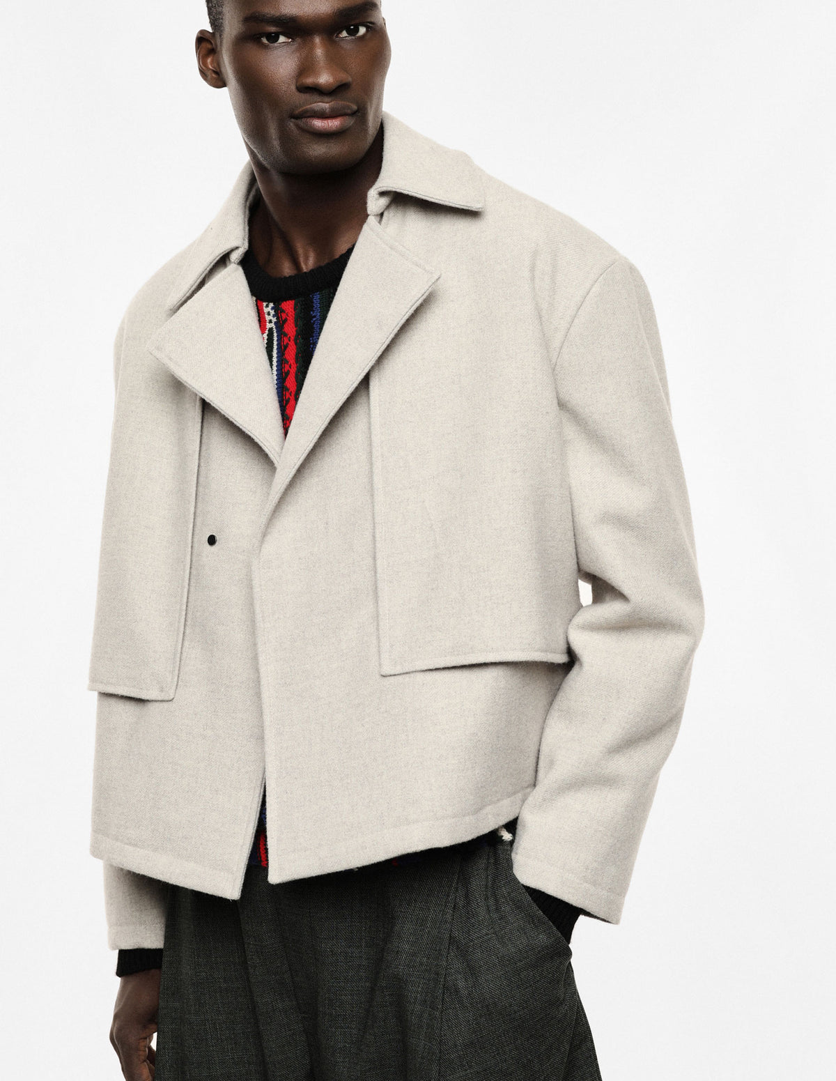 Manteau court à rabats superposés porté, dos – Écru chiné – Imperial Homme