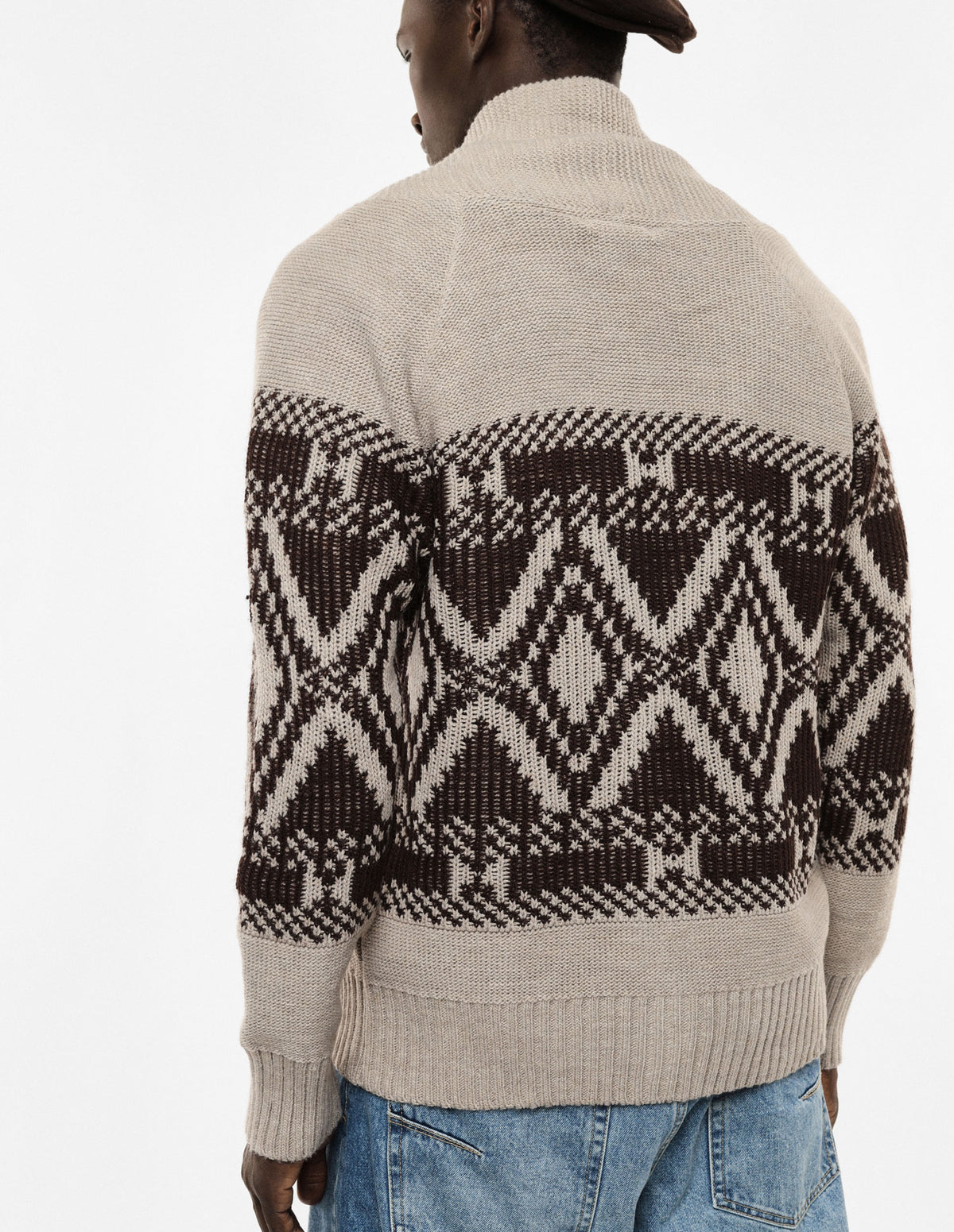 Cardigan col châle en maille jacquard porté, dos – Beige ficelle – Imperial Homme