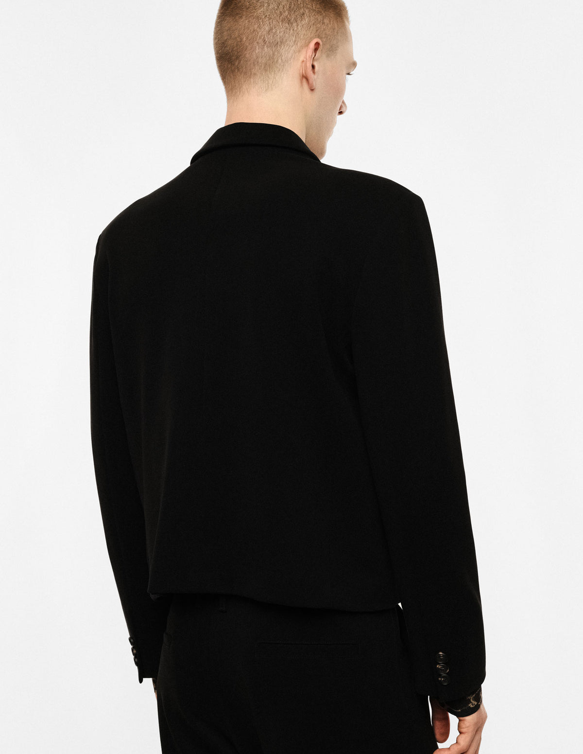 Blazer court droit un bouton porté, vue de dos – Imperial Homme