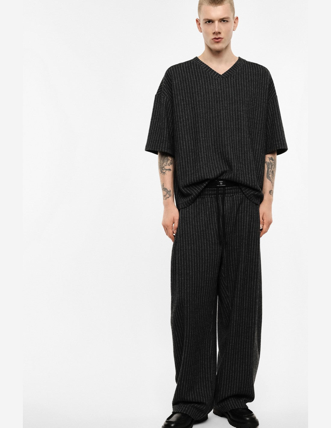 Pantalon baggy rayé taille haute Imperial Homme, détail porté