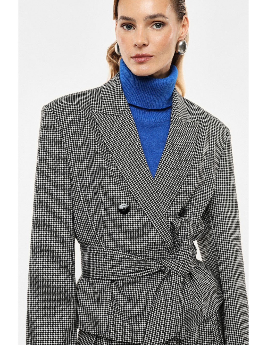 Blazer croisé ceinturé pied-de-poule noir et blanc – Imperial Femme