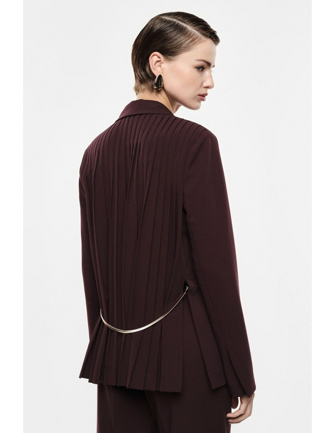 Blazer dos plissé à chaîne métallique en draperie – Imperial Femme