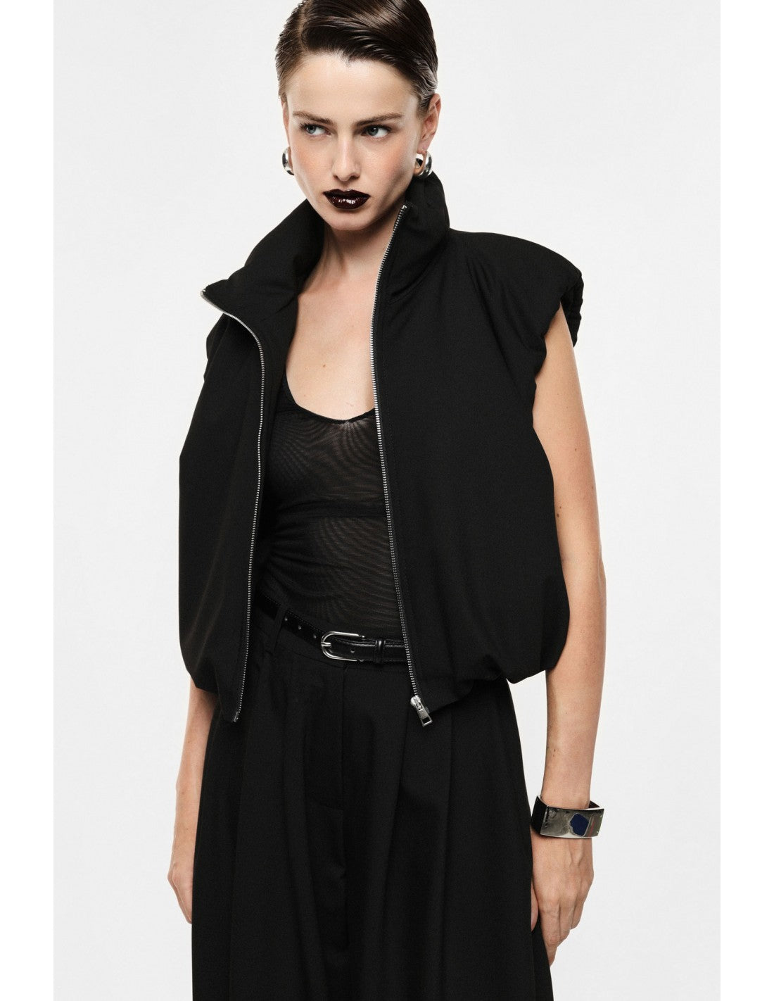 Gilet court matelassé à col montant en draperie – Imperial Femme