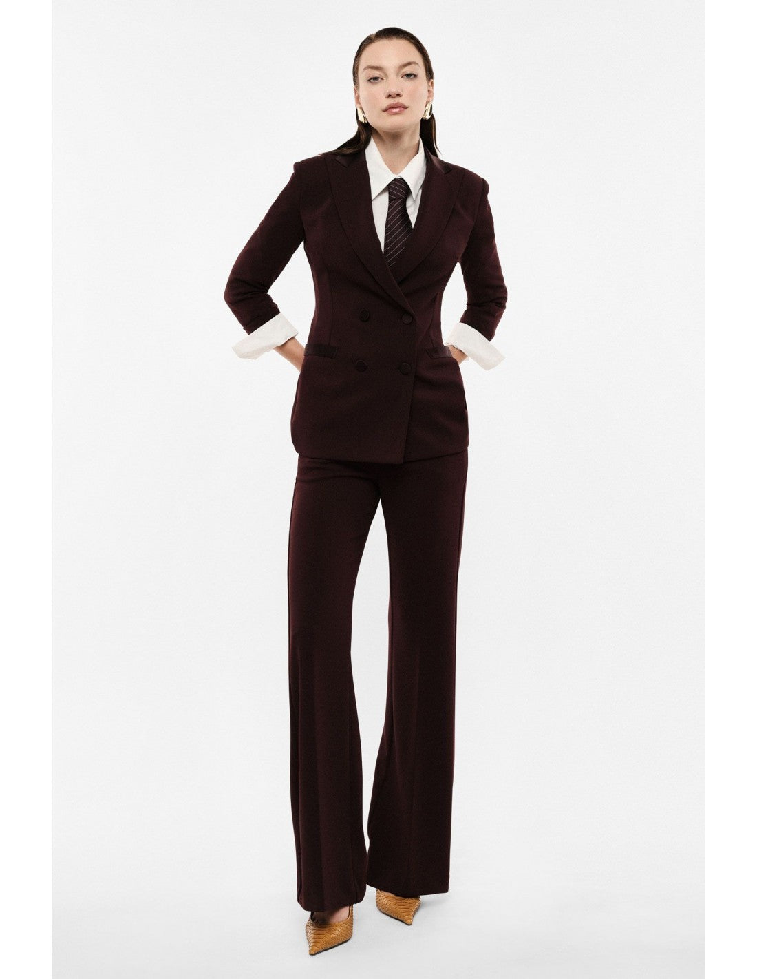 Pantalon de smoking flare finition satin – Imperial Femme