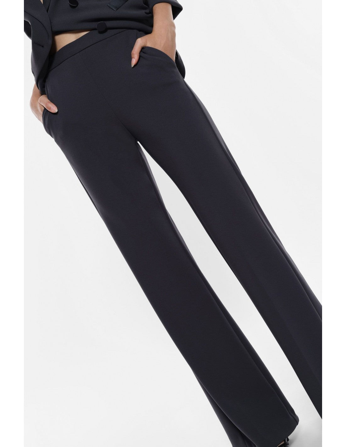 Pantalon de smoking flare finition satin – Imperial Femme