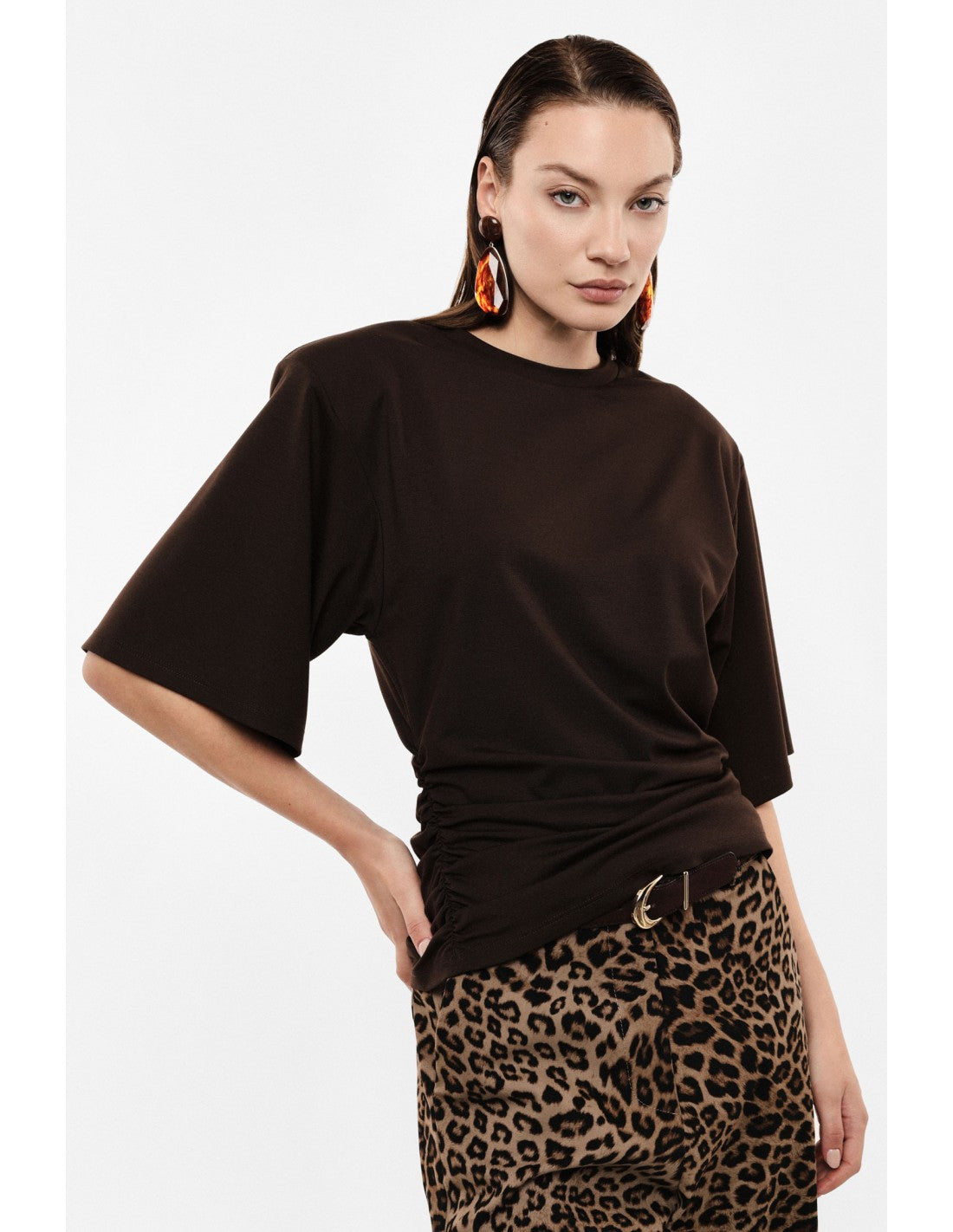 T-shirt asymétrique drapé épaulettes structurantes – Imperial Femme