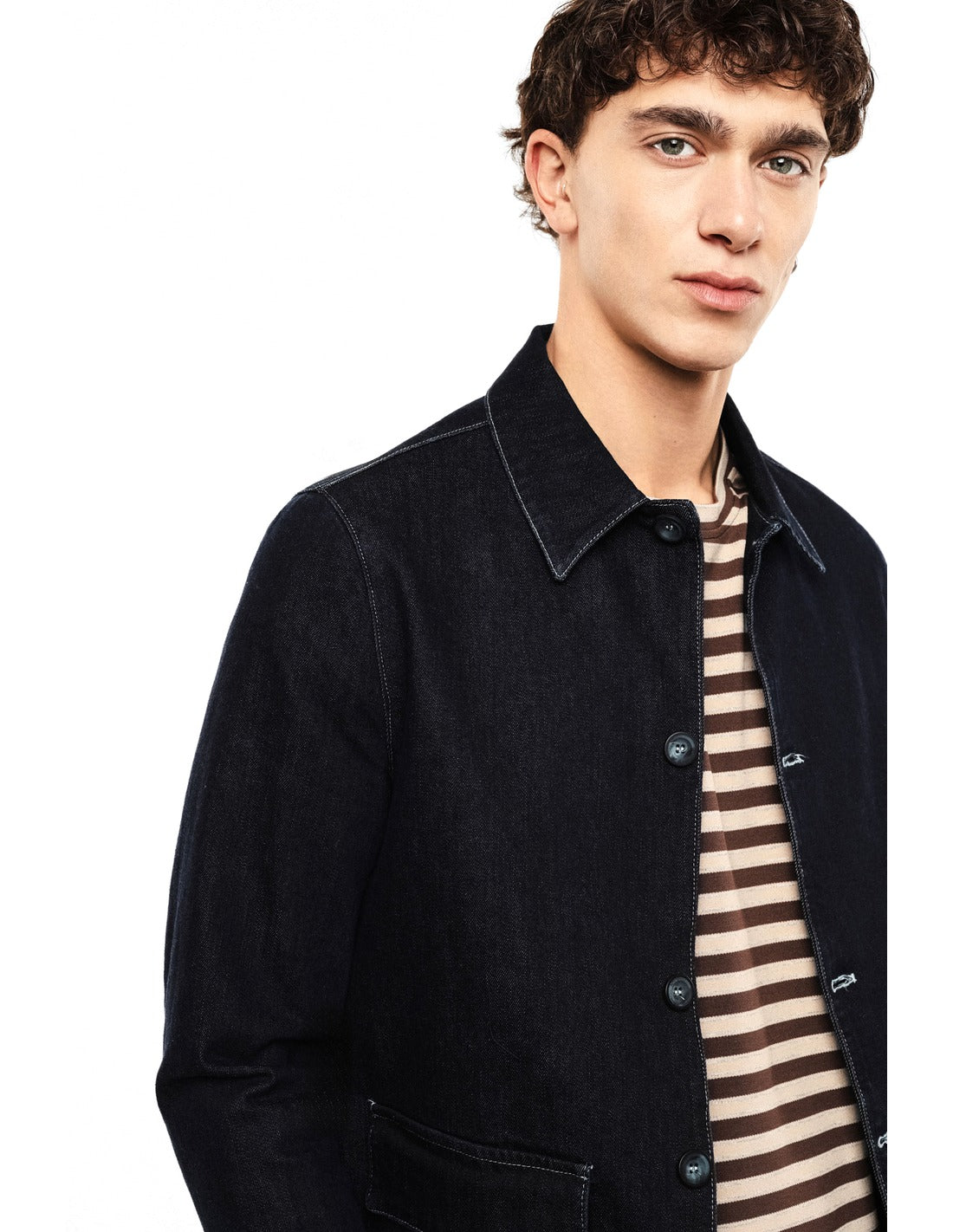 Surchemise en denim brut à poches à rabat porté, profil – Bleu denim – Imperial Homme