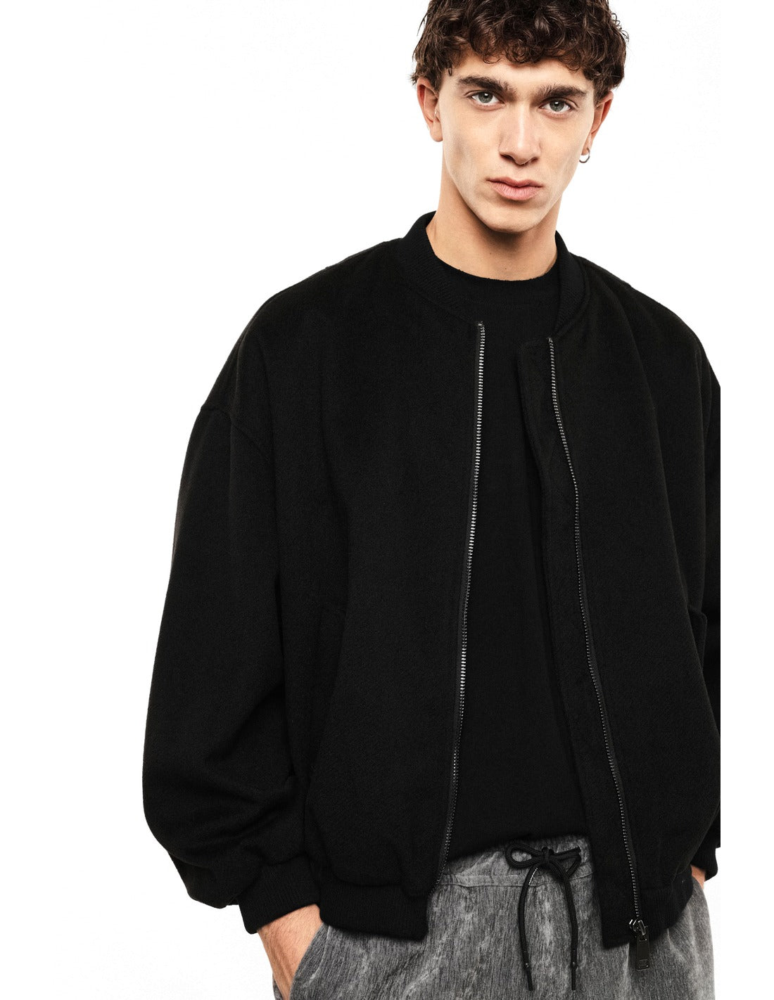 Blouson zippé à bords côtes porté, profil – Noir – Imperial Homme