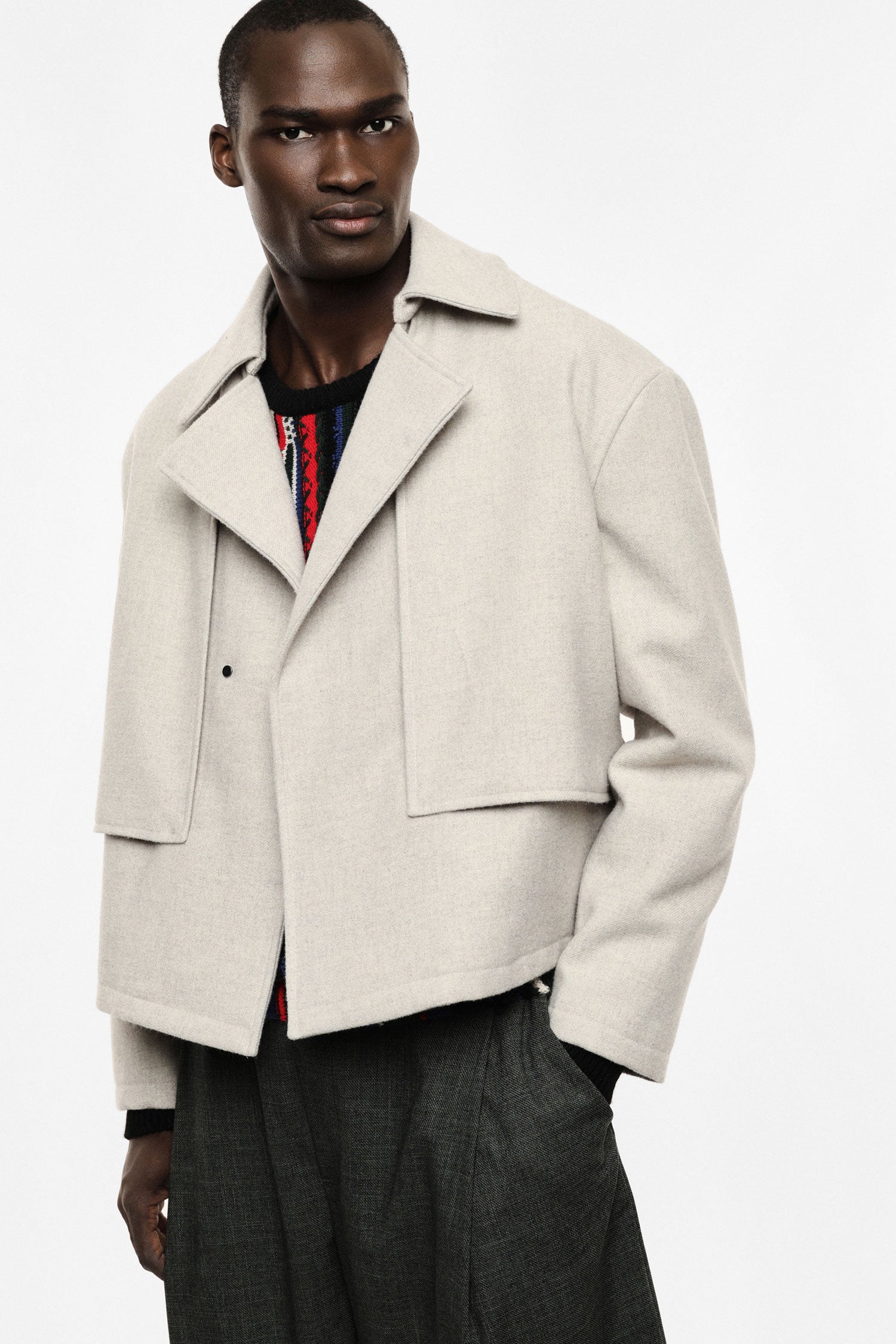 Manteau court à rabats superposés porté, dos – Écru chiné – Imperial Homme