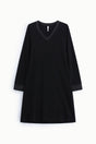 Robe courte trapèze col V manches kimono satin, coloris Noir