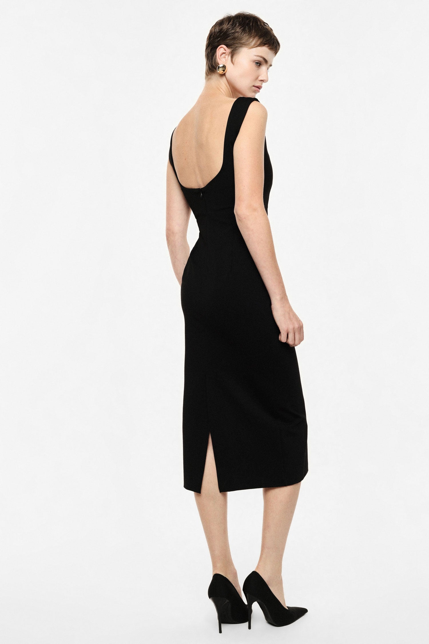 Robe fourreau midi à encolure carrée portée, dos – Noir – Imperial Femme