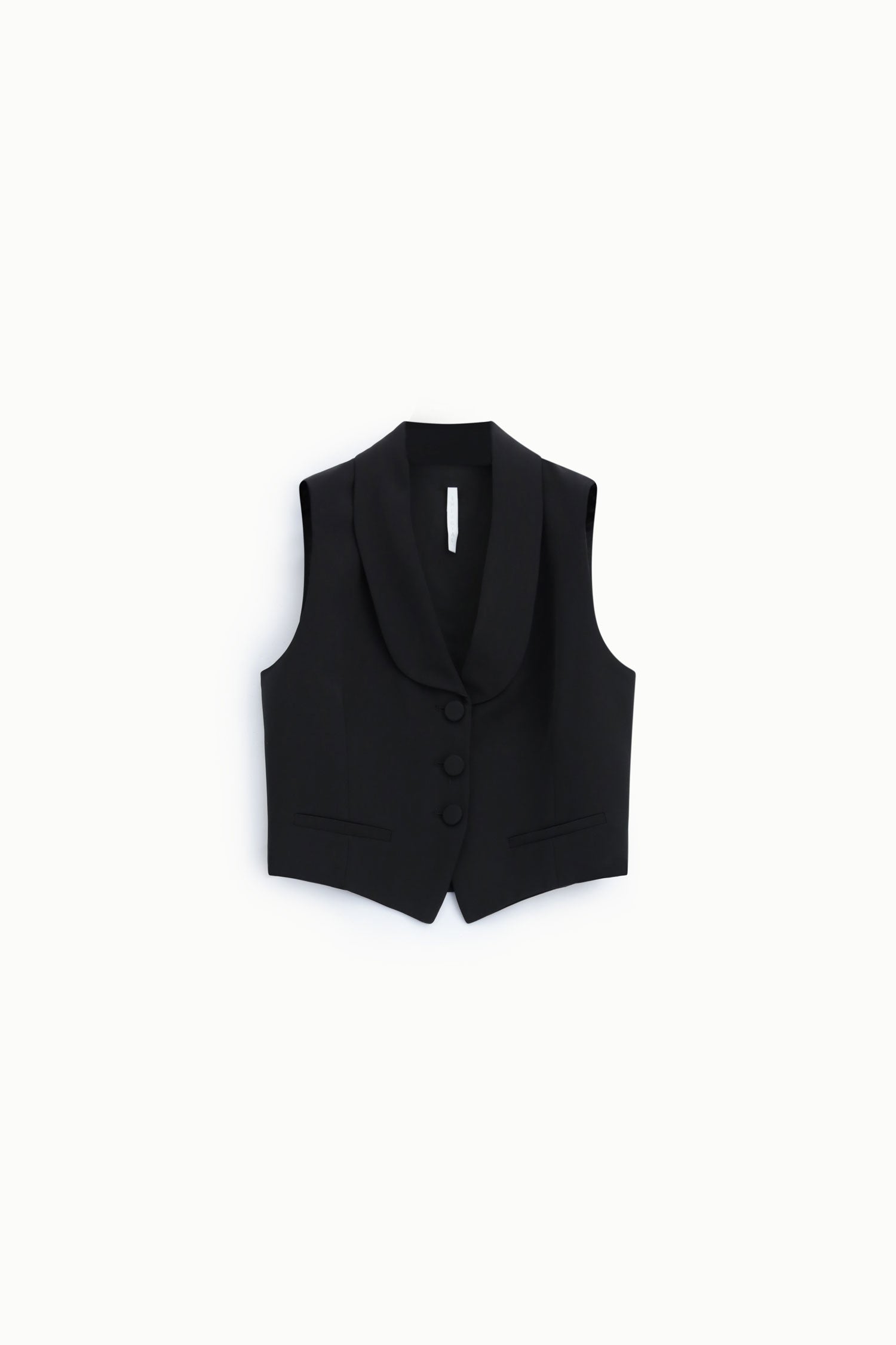 Gilet tailleur ajusté col châle en crêpe, coloris Noir