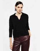 Pull col polo en maille fine, porté de face