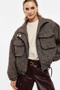 Blouson court à carreaux en laine mélangée porté de face – Beige et bordeaux – Imperial Femme