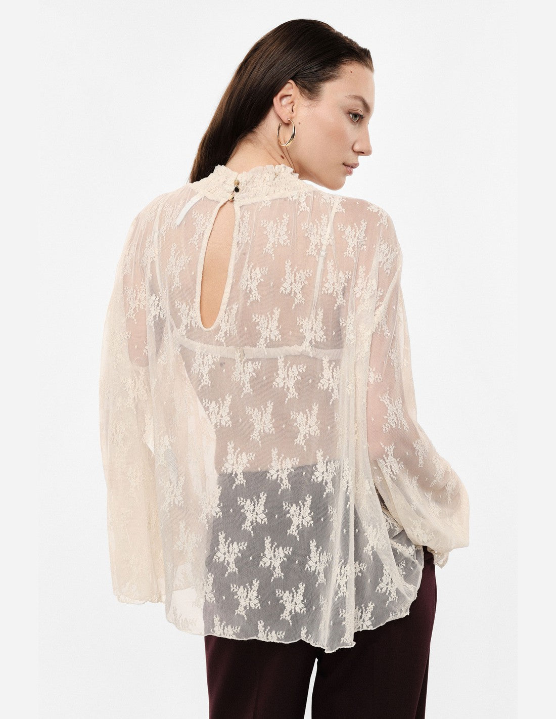 Blouse en tulle à motifs et col froncé – beige – Imperial Femme
