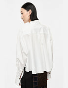 Chemise courte ample en coton à maxi poignets – blanc – Imperial Femme