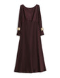 Robe longue en crêpe satin col bateau manchettes dorées – Imperial Femme