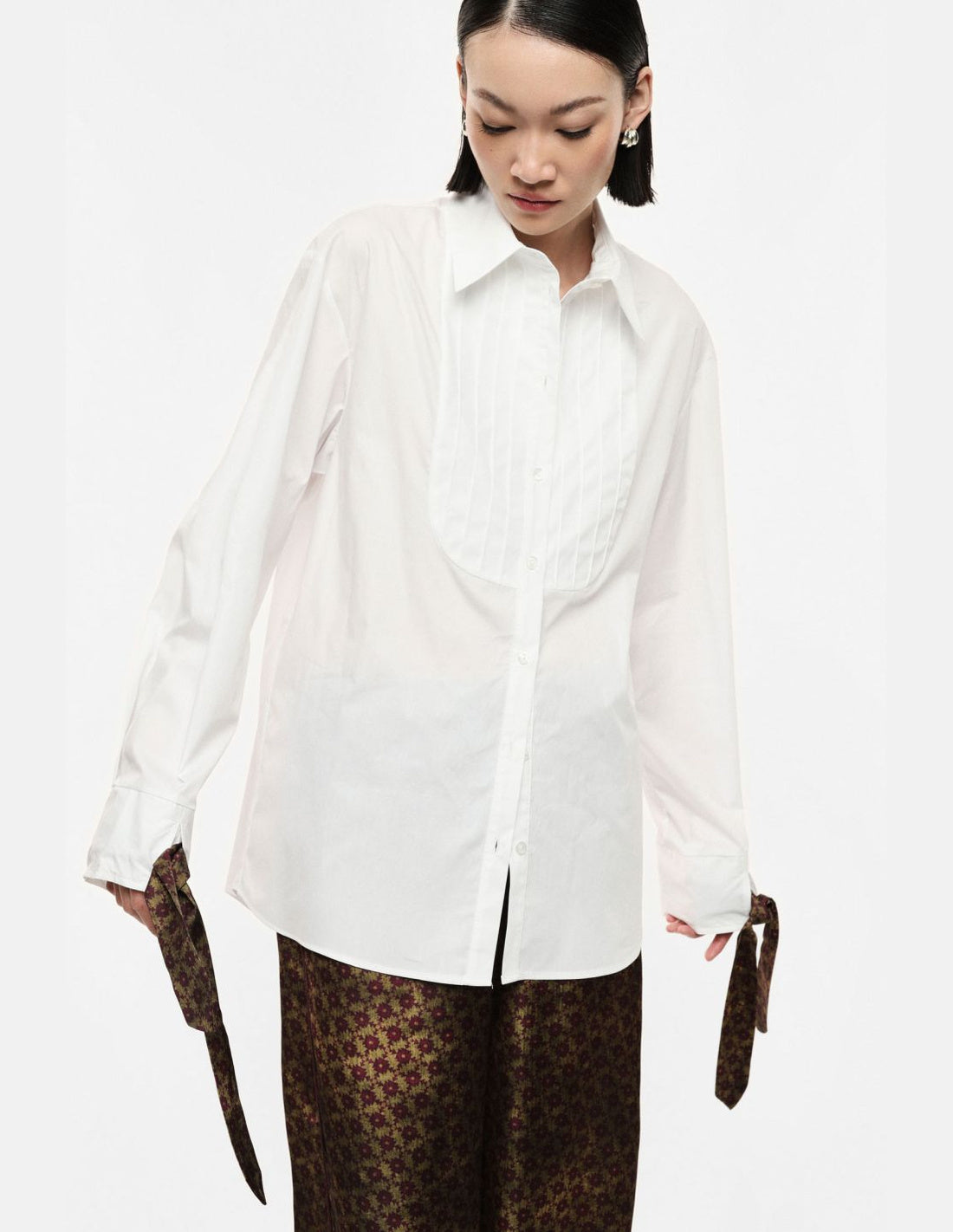 Chemise longue à plastron plissé – Imperial Femme, vue de trois quarts