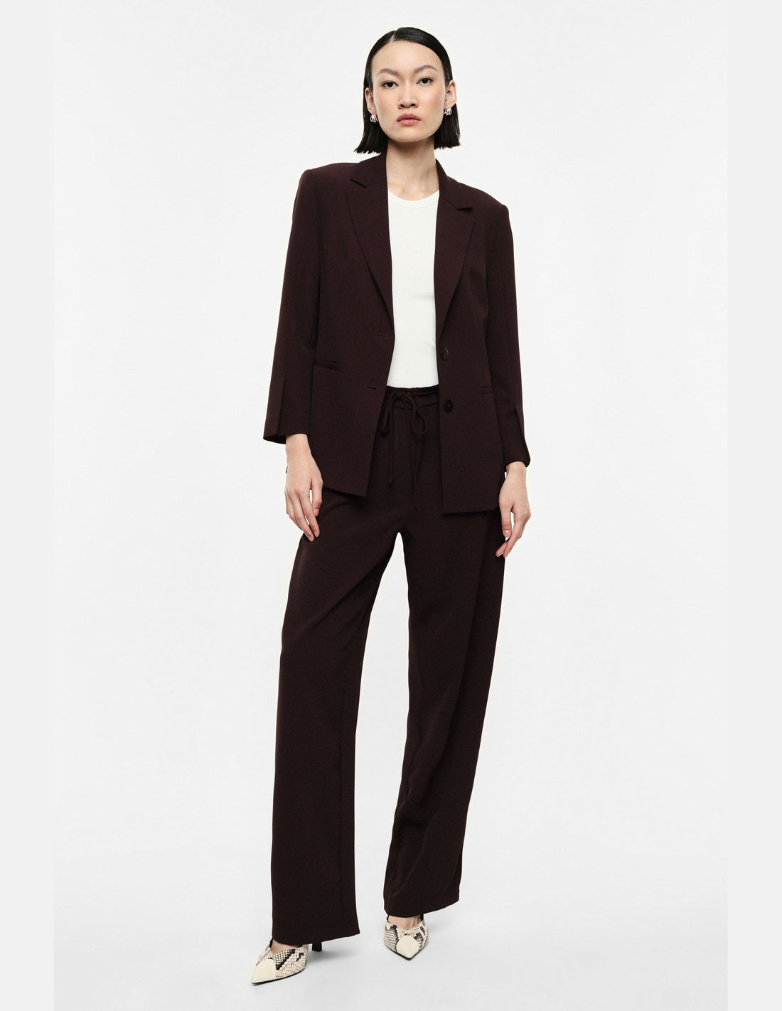 Pantalon large à ceinture coulissée en crêpe diagonale porté – Imperial Femme