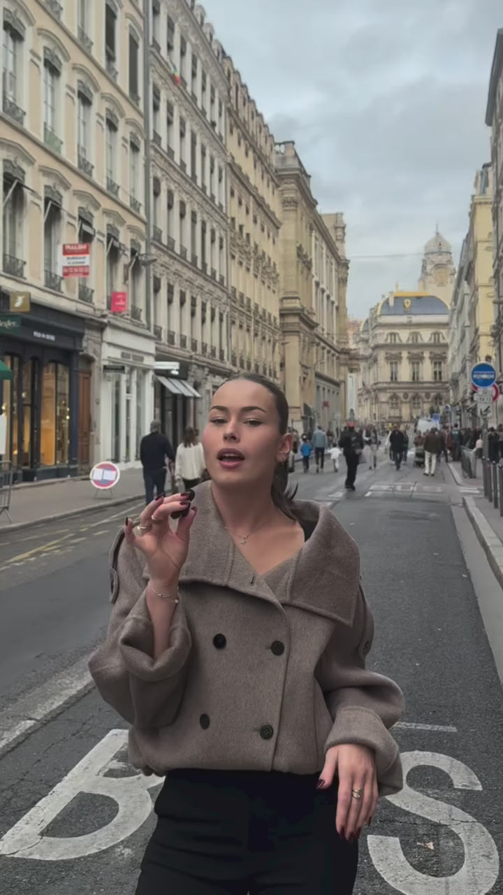 Caban court croisé à col montant porté – vidéo Instagram Imperial Femme