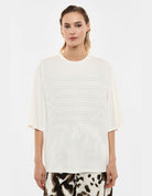 T-shirt oversize brodé écru – Imperial Femme, porté, vue de profil