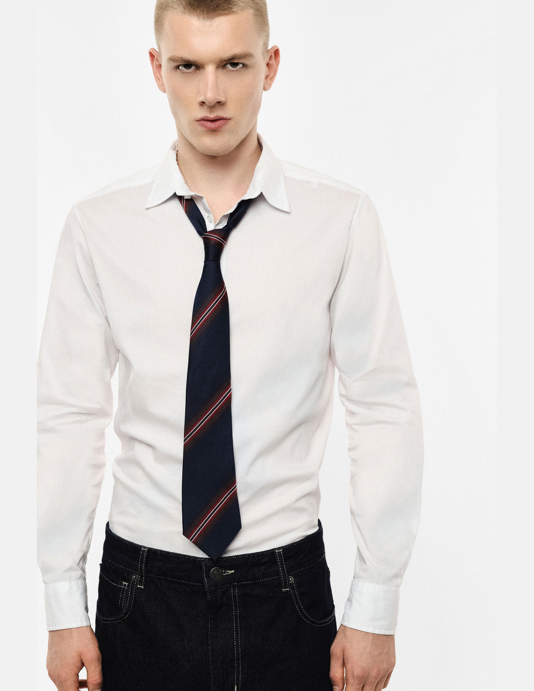 Chemise classique coupe regular, blanc, porté de profil