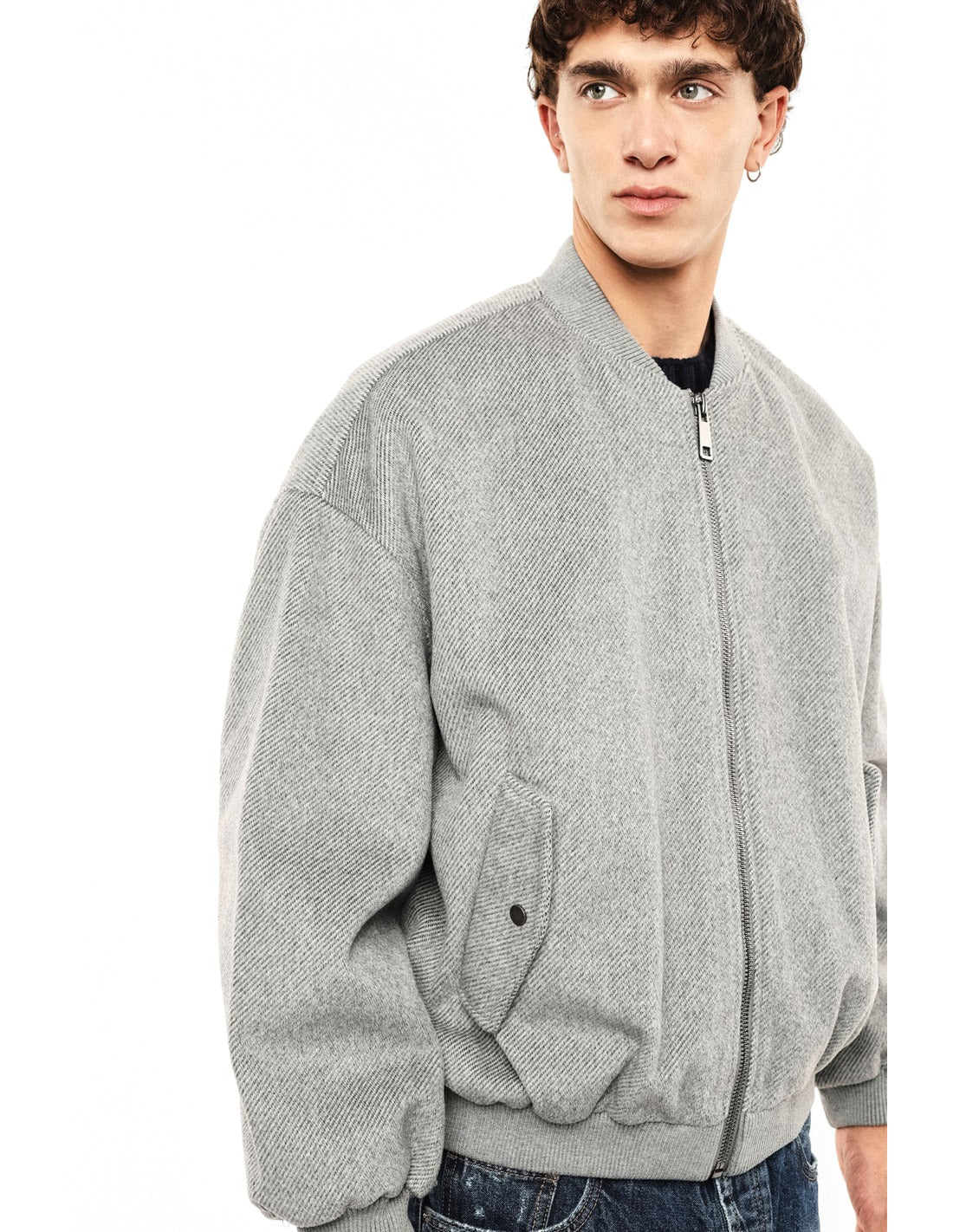 Blouson zippé à bords côtes porté, profil – Gris Moyen – Imperial Homme